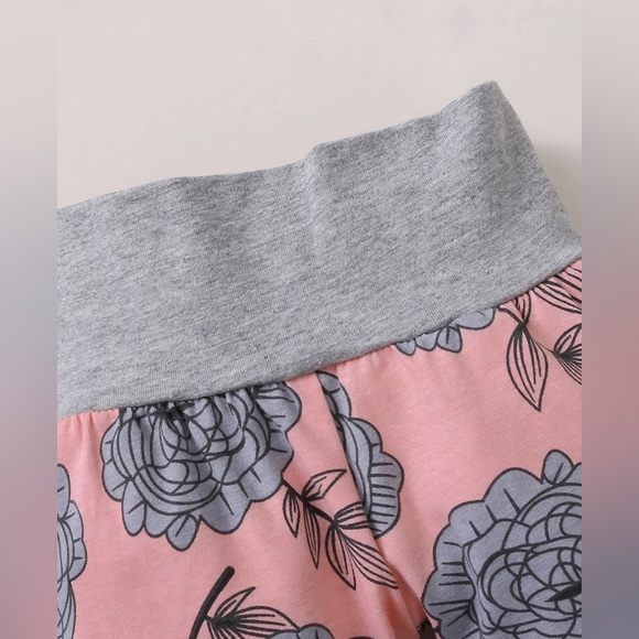 “Mommy’s World” 4 Piece Set - Picture 3 of 4